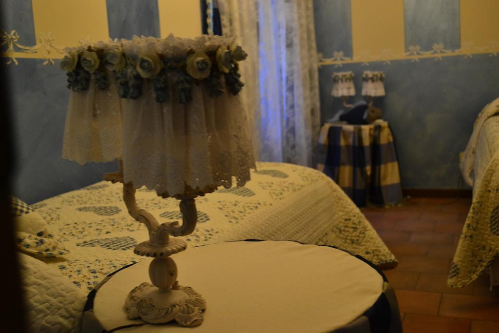 Relais De La Place Desenzano del Garda Exteriör bild